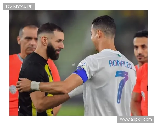 凯恩 vs 本泽马：全能中锋的战术角色与进攻效率对比