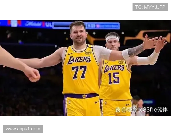 奥斯卡·罗伯特森助攻篮板双统治 对比戴维斯体现全面核心价值