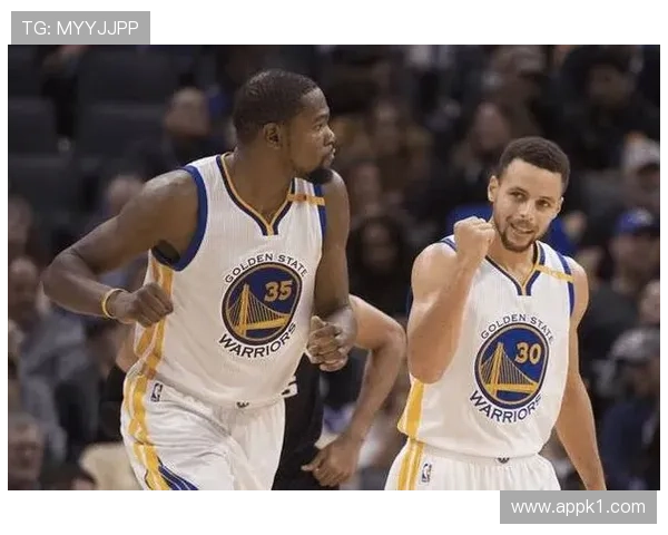 怀特挡拆制造突破空间 提升球队关键时刻得分效率